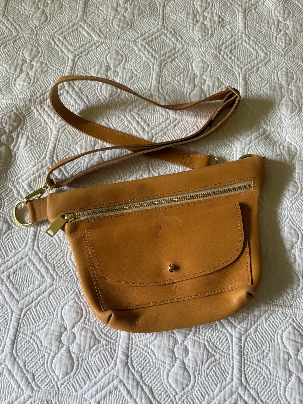 Classic Women's Crossbody Bag in Mustard